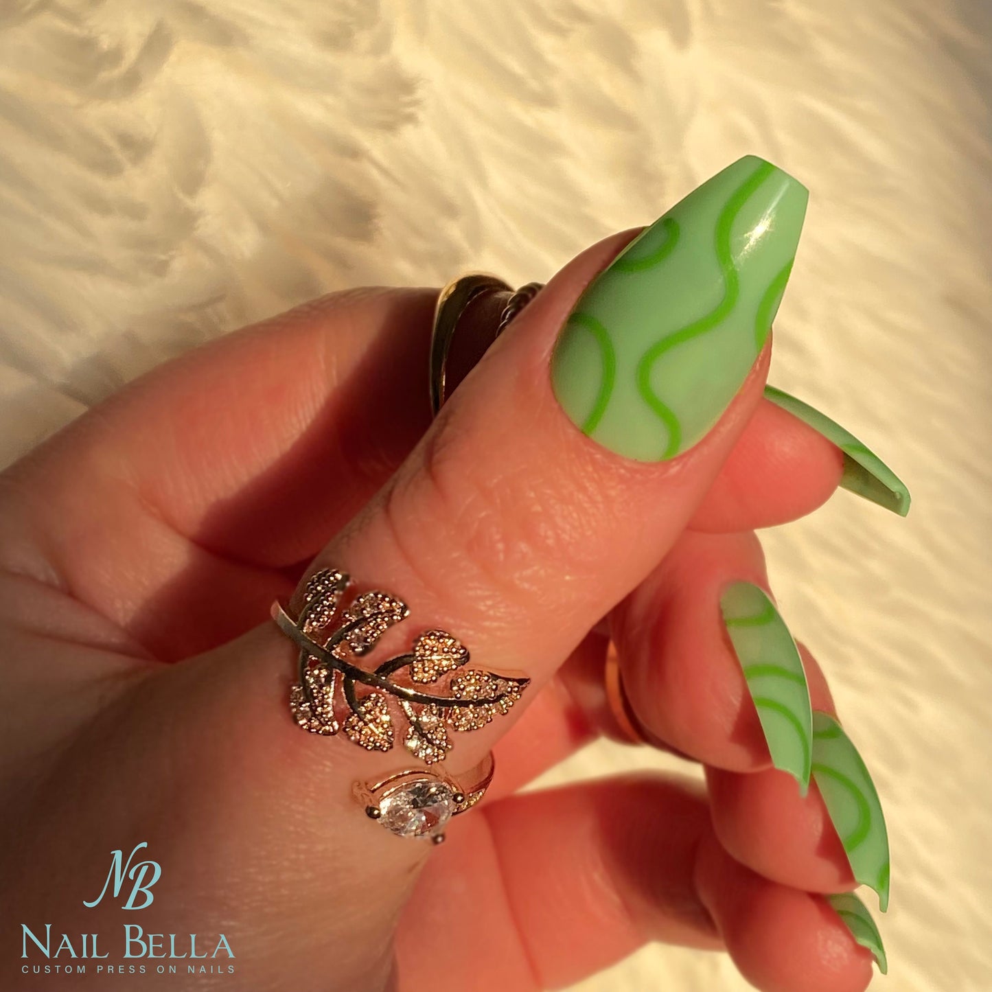 Green Swirl Mid Coffin Press On Nails / Nails with Designs / Fake Nails / Glue On Nails / Nail on Press Nail Short / Press on Nail Short