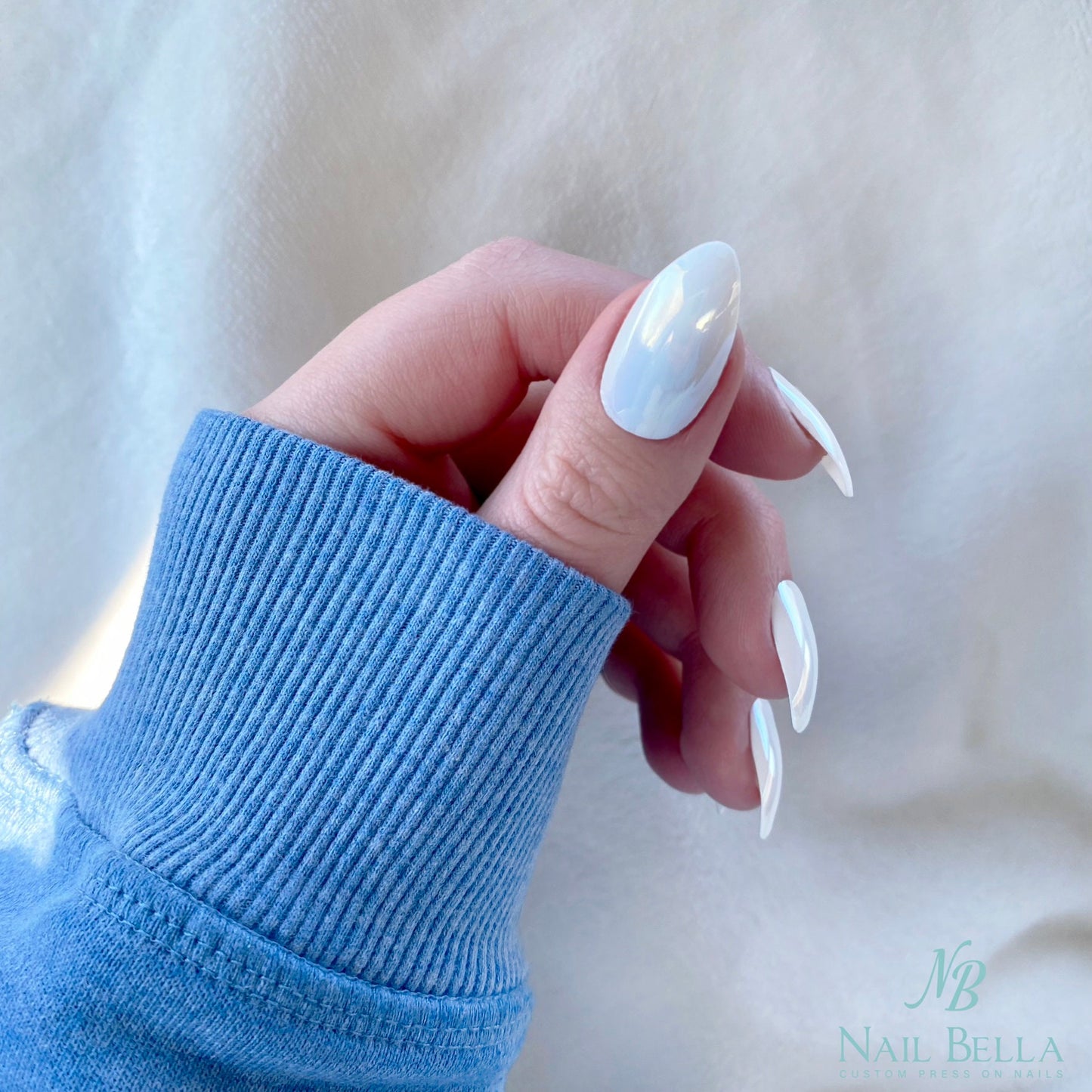 White Chrome Short Almond Press ons | Fake Nails | False Nails | Glue On Nails | White Nails | Short Press on Nails
