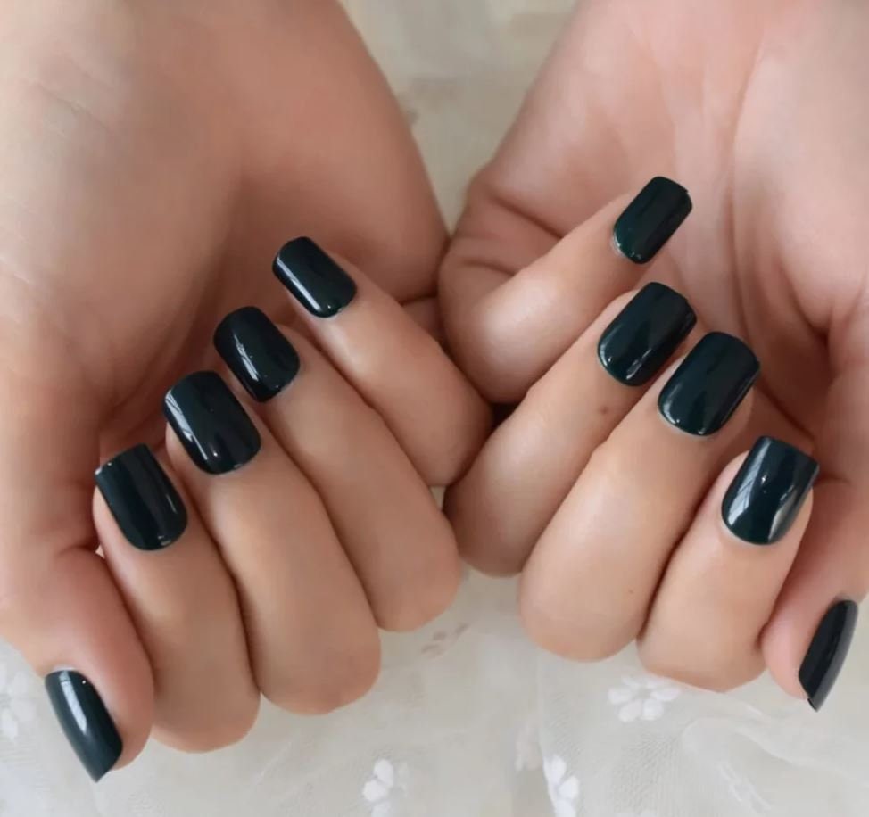 Black Short Square Press on Nail / No Sizing Required / 24 pcs / Fake Nails / False Nails / Glue On Nails / Short Press on Nails