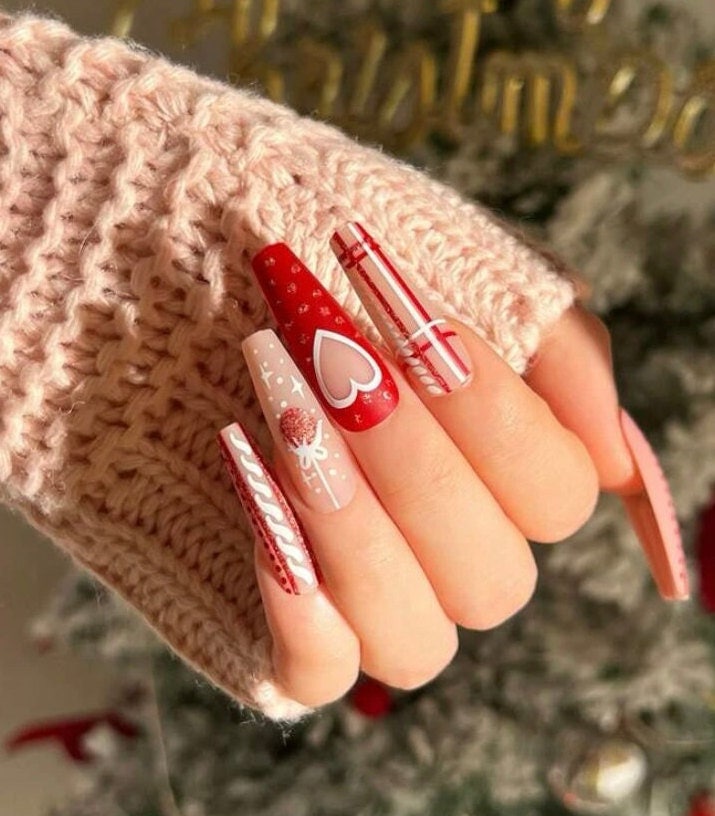 Holiday Sweater Press on Nails, Winter Press on Nail, Long Coffin Fake Nails, False Nails, Christmas Nails, Long Coffin Nails, Ready to Ship